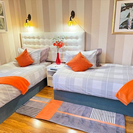 Upton Country Park Guest House นอร์ทแธมป์ตัน ภายนอก รูปภาพ