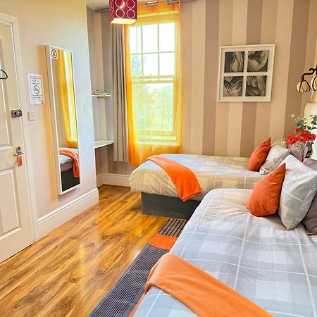 Upton Country Park Guest House นอร์ทแธมป์ตัน ภายนอก รูปภาพ