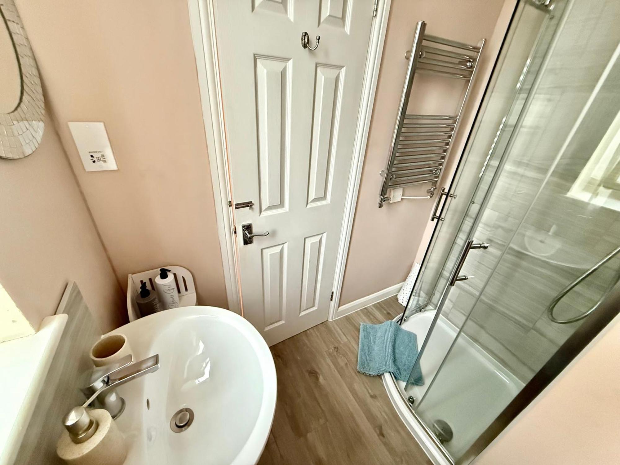 Upton Country Park Guest House นอร์ทแธมป์ตัน ภายนอก รูปภาพ