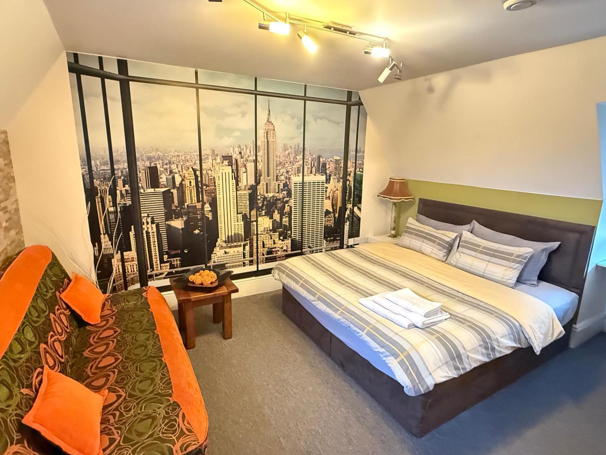 Upton Country Park Guest House นอร์ทแธมป์ตัน ภายนอก รูปภาพ