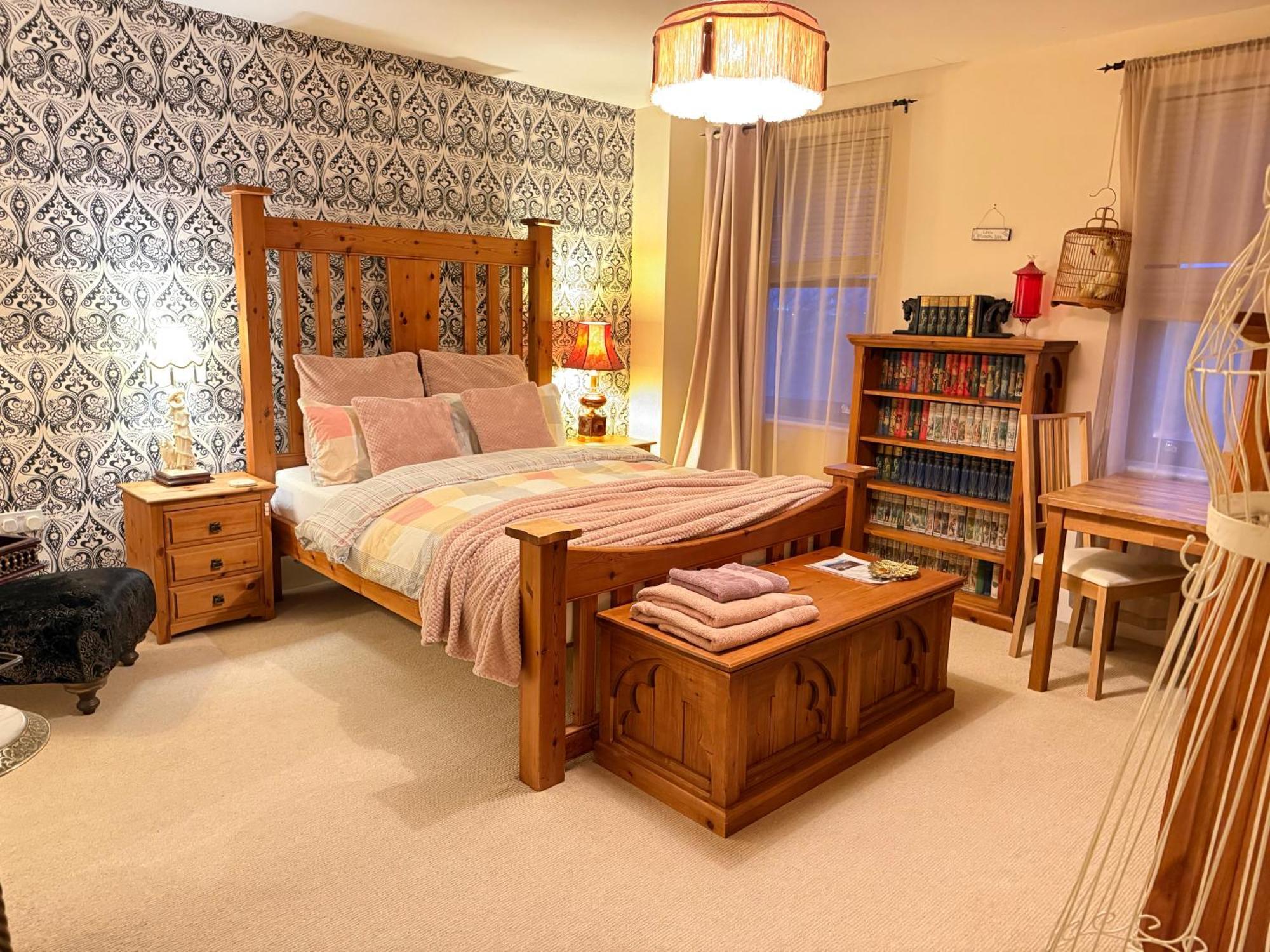 Upton Country Park Guest House นอร์ทแธมป์ตัน ภายนอก รูปภาพ