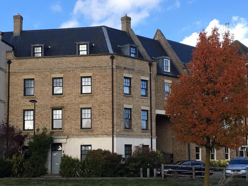 Upton Country Park Guest House นอร์ทแธมป์ตัน ภายนอก รูปภาพ